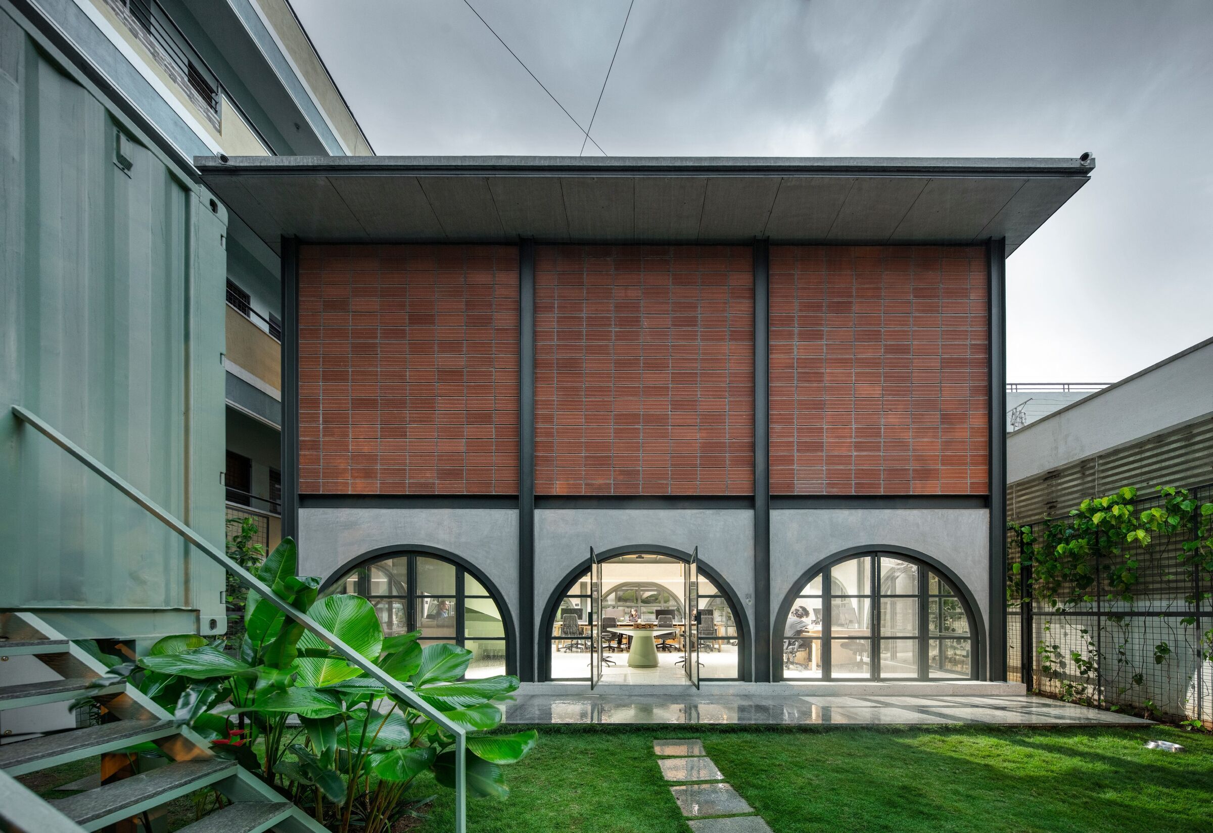 What Makes an Architecture Firm Ideal for Large-Scale Projects?